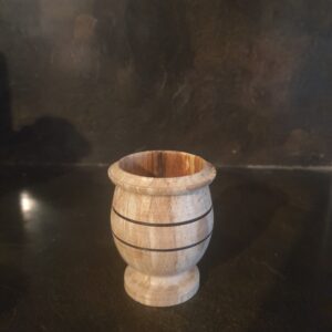 Coquetier en cerisier