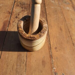mortier & pilon en bois massif – robinier & chêne – pièce unique