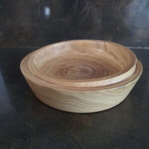 Vide poche excentré en robinier