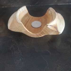 photophore sculpté en robinier